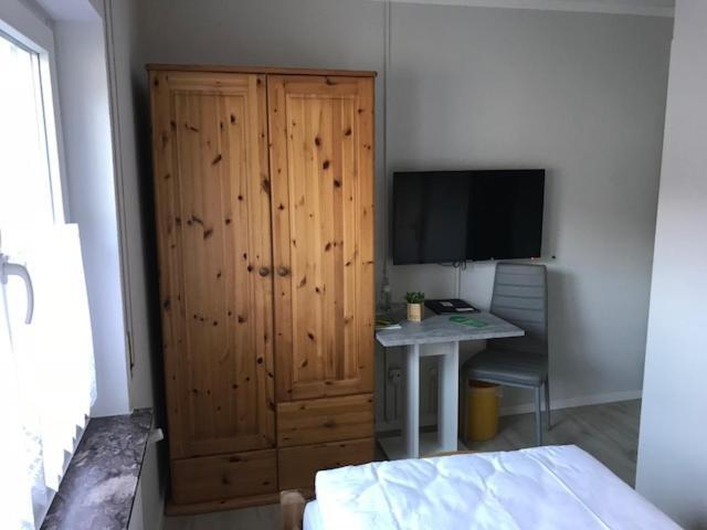 Wonsheim Hotel Zum Ochsen מראה חיצוני תמונה